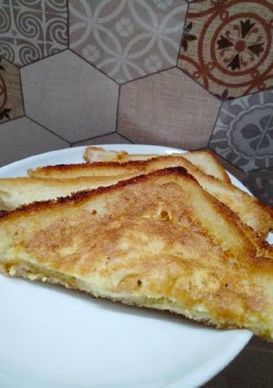 A picture of Bread sandwich.