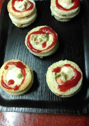 A picture of Bread pizza.