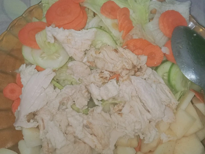 Cara Sederhana Menyiapkan Resep  Salad simple untuk diet yang Bisa Manjain Lidah, Enak Banget