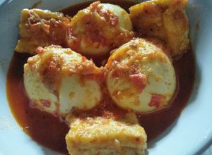 Foto resep Telur bulat bumbu merah (telurnya tanpa digoreng)