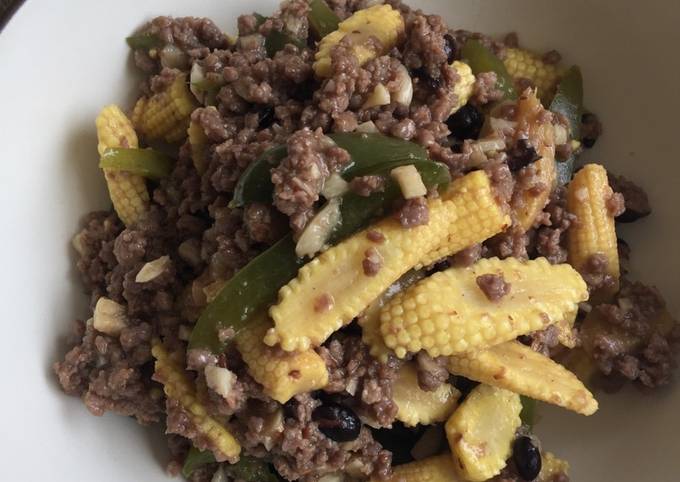 Resep Daging sapi cincang cah cabe hijau/paprika dan jagung muda oleh