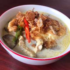 A picture of Sayur santan 3T (tempe, terong, telor).