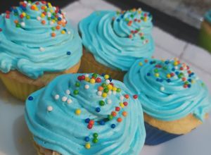 Una foto de Cupcakes rellenos con manjar y Nutella🧁