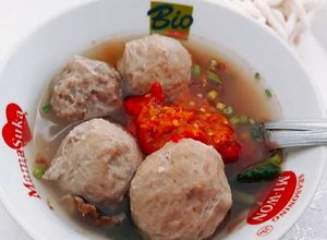 Foto resep Bakso sapi kenyal ala abang2 tukang bakso