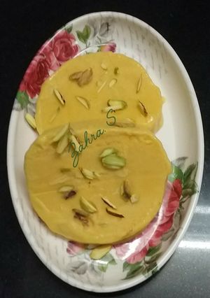 A picture of Mango Kulfi.