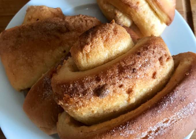 Franzbrötchen mit Marzipan