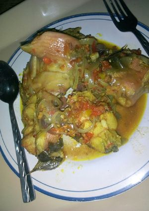 A picture of Catfish p soup.