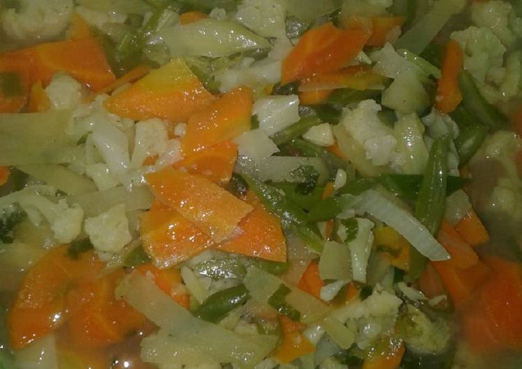 Langkah Mudah untuk Menyiapkan Capcay sayur kuah😊 yang Bisa Manjain Lidah
