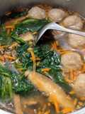 山茼蒿香菇鴨肉丸湯