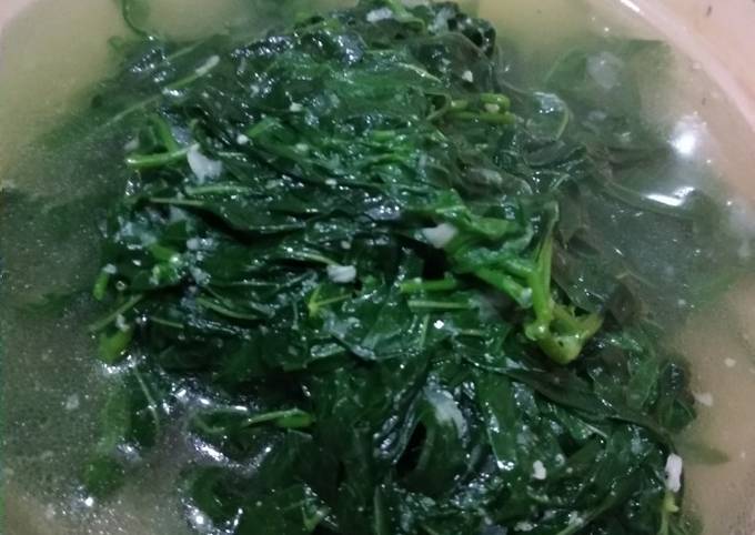 Resep Sayur Bening Daun Ubi Oleh Yulia Kitchen Cookpad