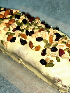 Una foto de Queque de zanahoria con frosting de queso