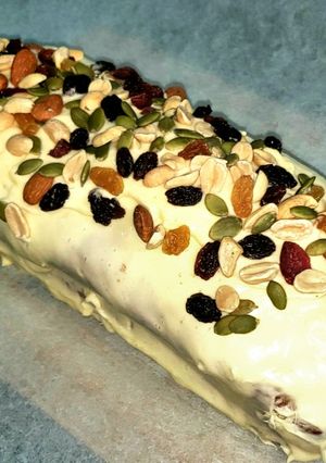 Una foto de Queque de zanahoria con frosting de queso