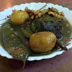 A picture of Gota Sheddo (Boiled Black eyed beans with Whole vegetables).