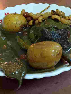 A picture of Gota Sheddo (Boiled Black eyed beans with Whole vegetables).