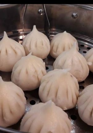 A picture of Modak.