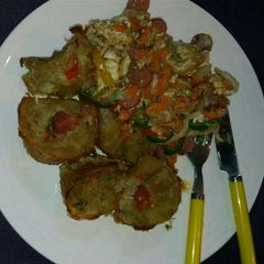 A picture of Sweet potatoes with sauce.