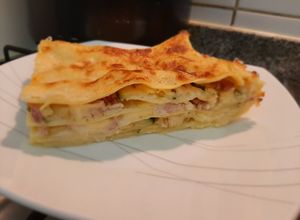 Una foto de Lasaña de zapallo italiano y chorizo