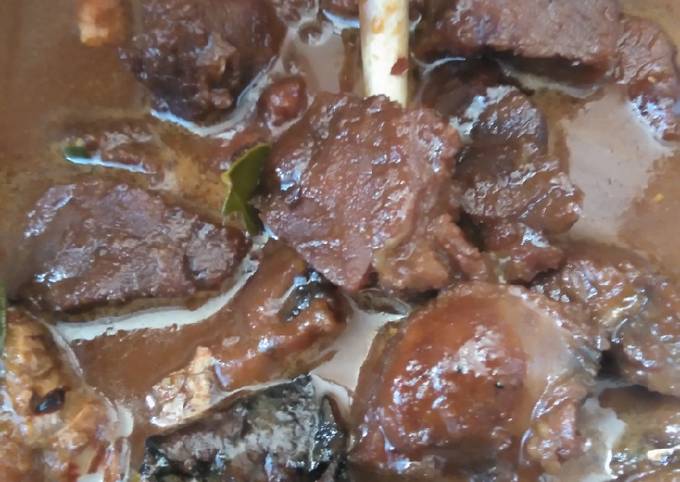 Resep Semur Daging Sapi Warisan Leluhur Jingle Kecap Bango Oleh Rinie Soelis Cookpad