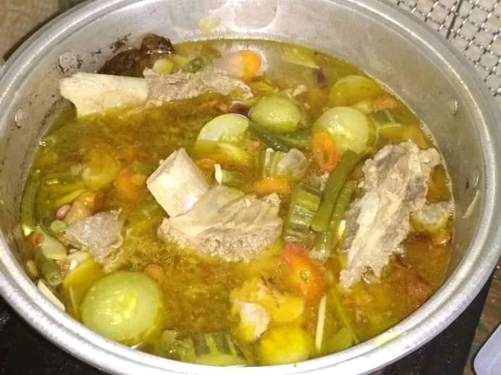 Langkah Mudah untuk Menyiapkan Resep Asem-asem Iga Sapi Anti Ribet, Bisa Manjain Lidah