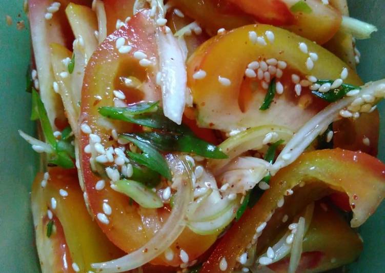 Resep Tomato Salad with Sesame Dressing Enak