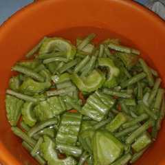 รูปของ Sayur bening pare kacang panjang
