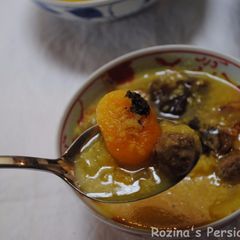 A picture of Azerbaijani fruit soup (Ash-e Meveh).