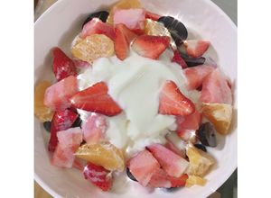Hình của món Hoa quả dầm sữa chua.