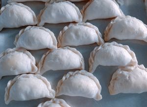 Hình của món Bánh quai vạc nhân dừa.