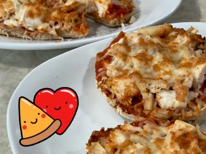 Recipe Mini Chicken “Pizzas” the  Makes Drooling Appealing