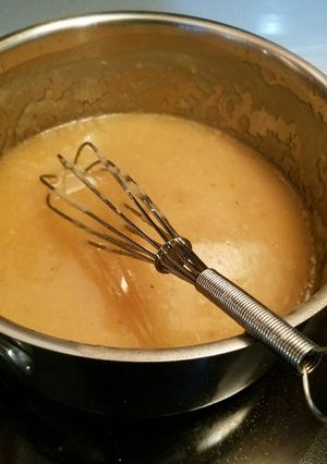 A picture of Turkey Gravy.