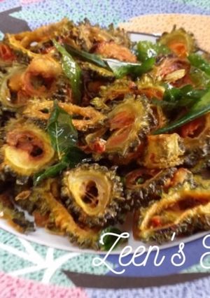 A picture of Deep Fried Karela.