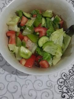 صورة لوصفة سلطة 😅