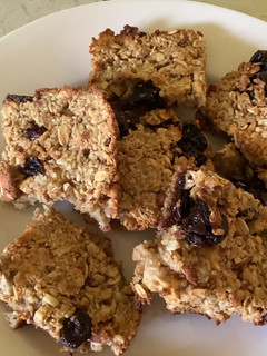 A picture of Oatmeal bar.