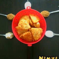 A picture of Nimki/Namkeen.