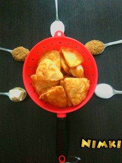 A picture of Nimki/Namkeen.