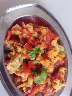 ફ્લાવર ટામેટા નું શાક (Flower Tomato Shak Recipe In Gujarati) રેસીપી મુખ્ય ફોટો