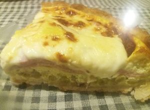 Una foto de Tarta de arvejas y mortadela! 😋