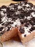 Cake Putih Telur Strawberry Oreo