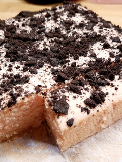 Foto resep Cake Putih Telur Strawberry Oreo
