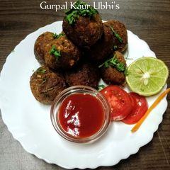 A picture of Golden Crunch Tuna Balls.