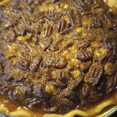 A picture of Butterscotch Pecan Pie.