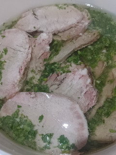 Una foto de Lengua a la vinagreta