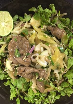 Hình của món Bắp bò hoa sữa bóp chua.