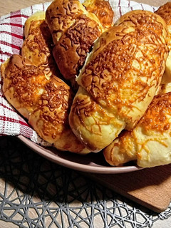 Sajtos kifli recept fotója