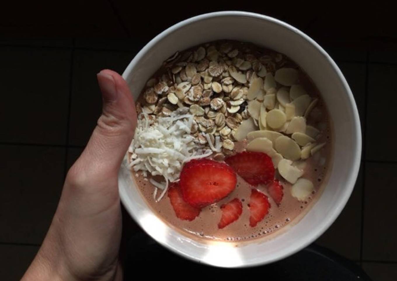 Smoothie Bowl saludable de chocolate