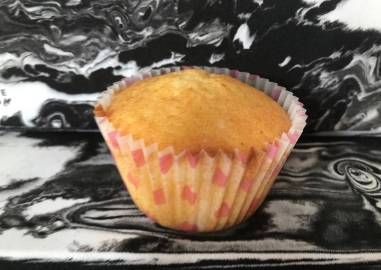 Easiest Way to Make Homemade Vanilla cupcakes 🧁