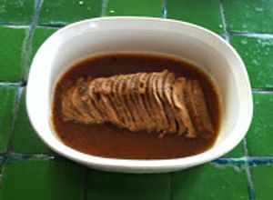 Una foto de Filete en salsa de cebolla