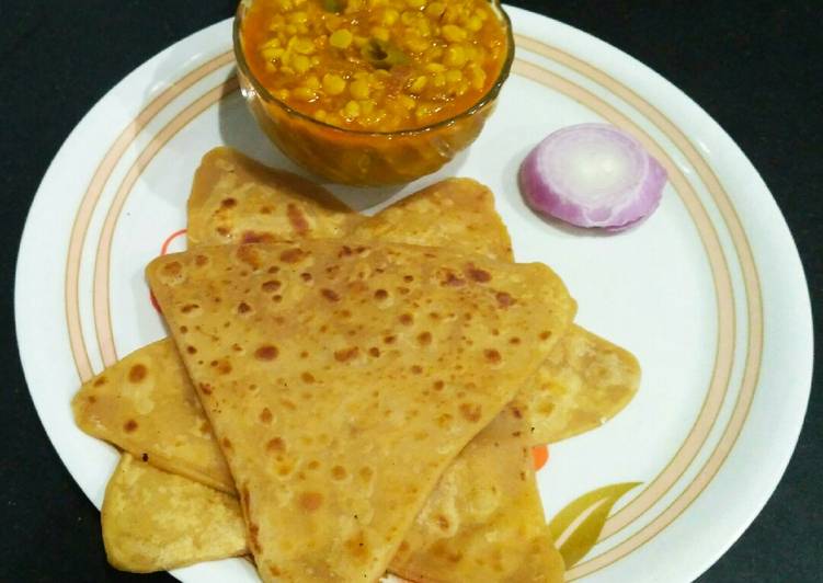 Bengal gram sabji and paratha