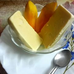 A picture of Mango Icecream.