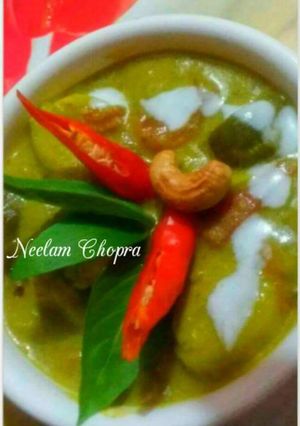 A picture of Thai Green Curry.